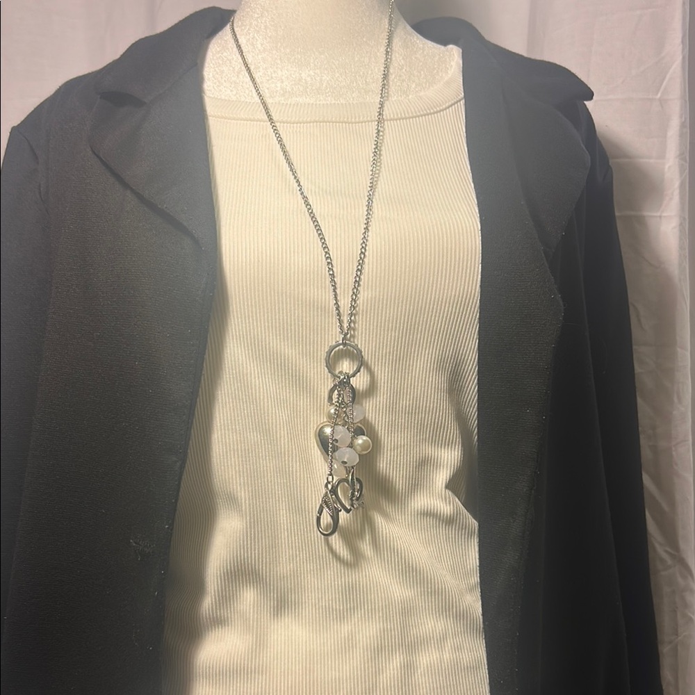 Elegant Silver Pendant Necklace